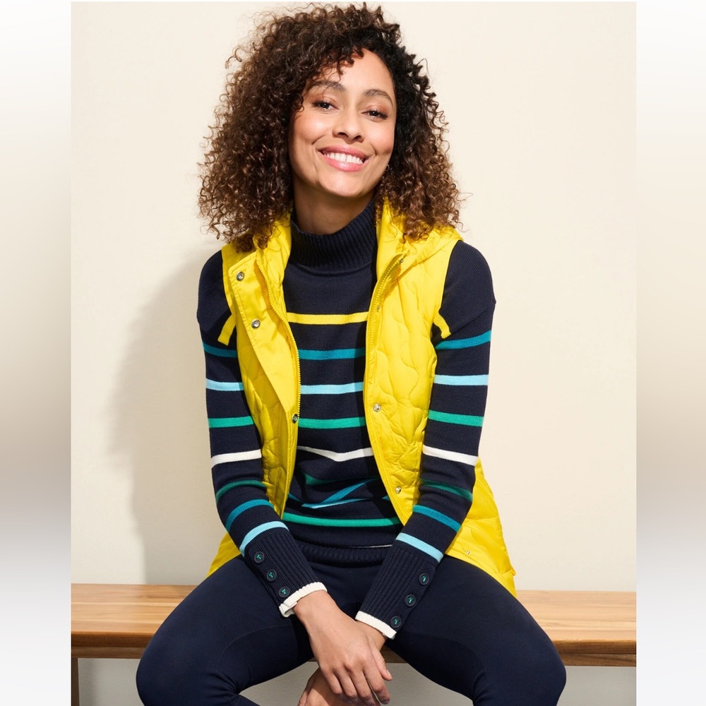 TALBOTS NWOT Quilted Vest with Packable Hood - Size L - Picture 11 of 13